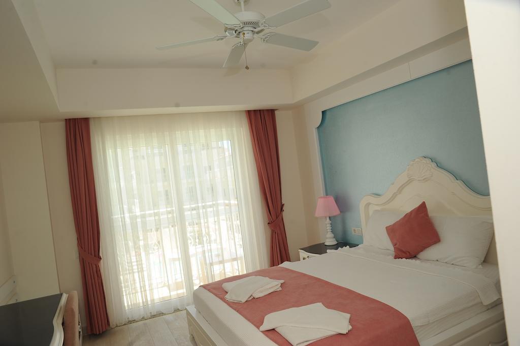 Montebello Deluxe Hotel Ölüdeniz Exterior foto